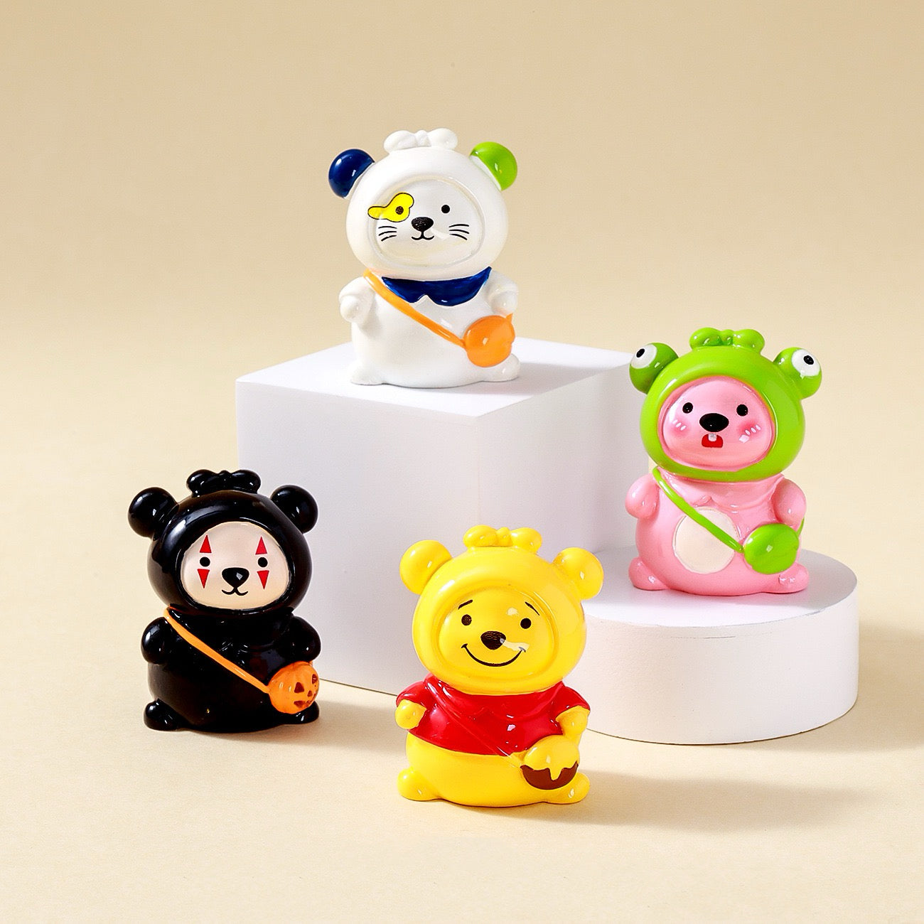Cross dressing backpack little bear ornament